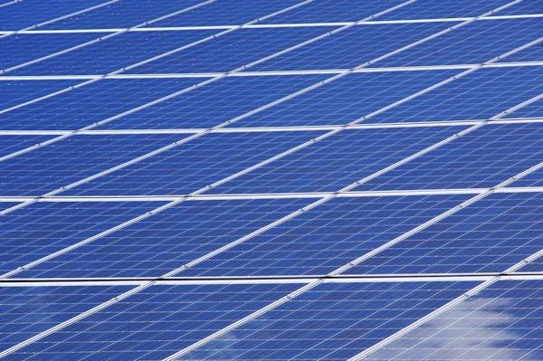 Prix des panneaux photovoltaïques : ce que disent les clients