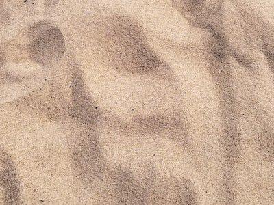 Quels sont les avantages de l'emploi du sable polymère ?