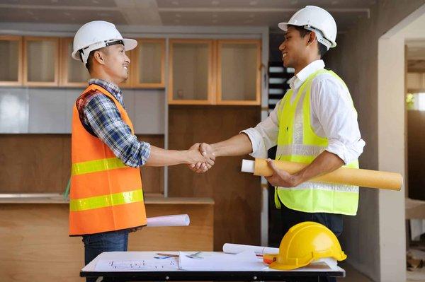Toulon : comment reconnaitre une entreprise de bâtiment fiable ?