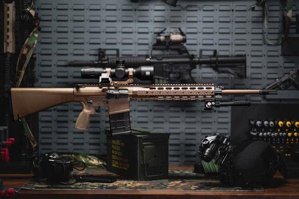 Quelles sont les précautions à prendre pour déménager une collection d'armes historiques ou de chasse ?